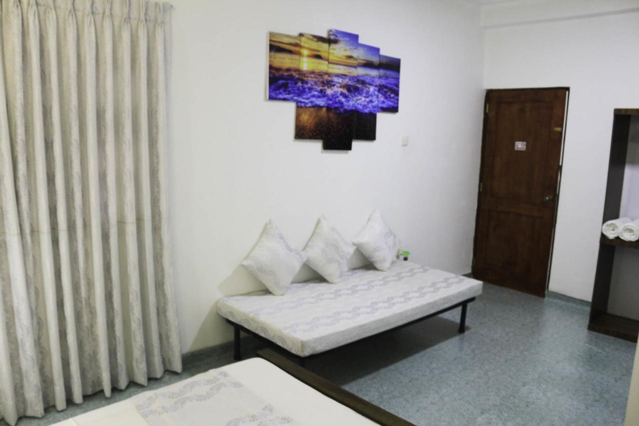 Yoho Travellers Residence Kandy Exterior foto