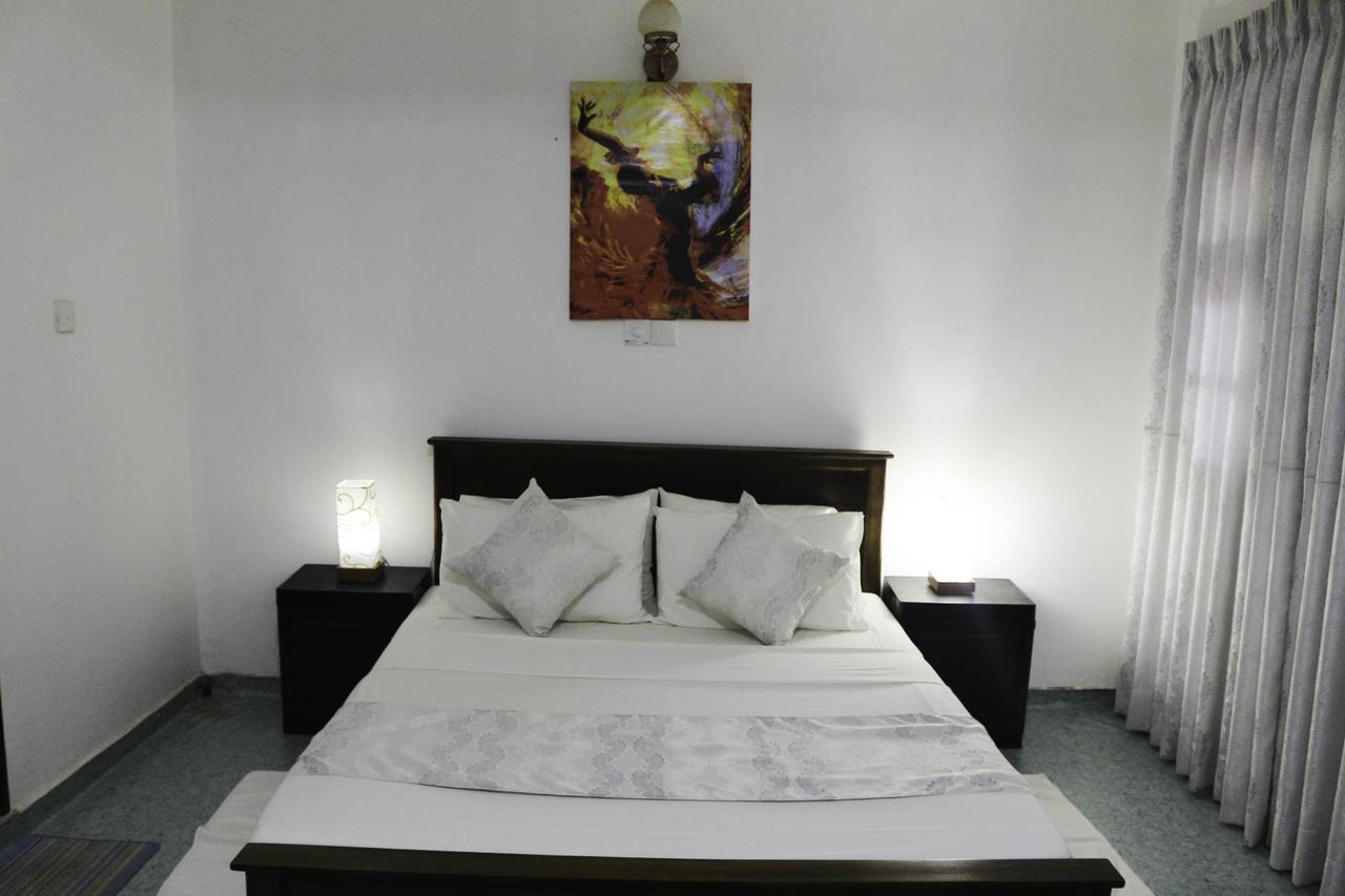 Yoho Travellers Residence Kandy Exterior foto