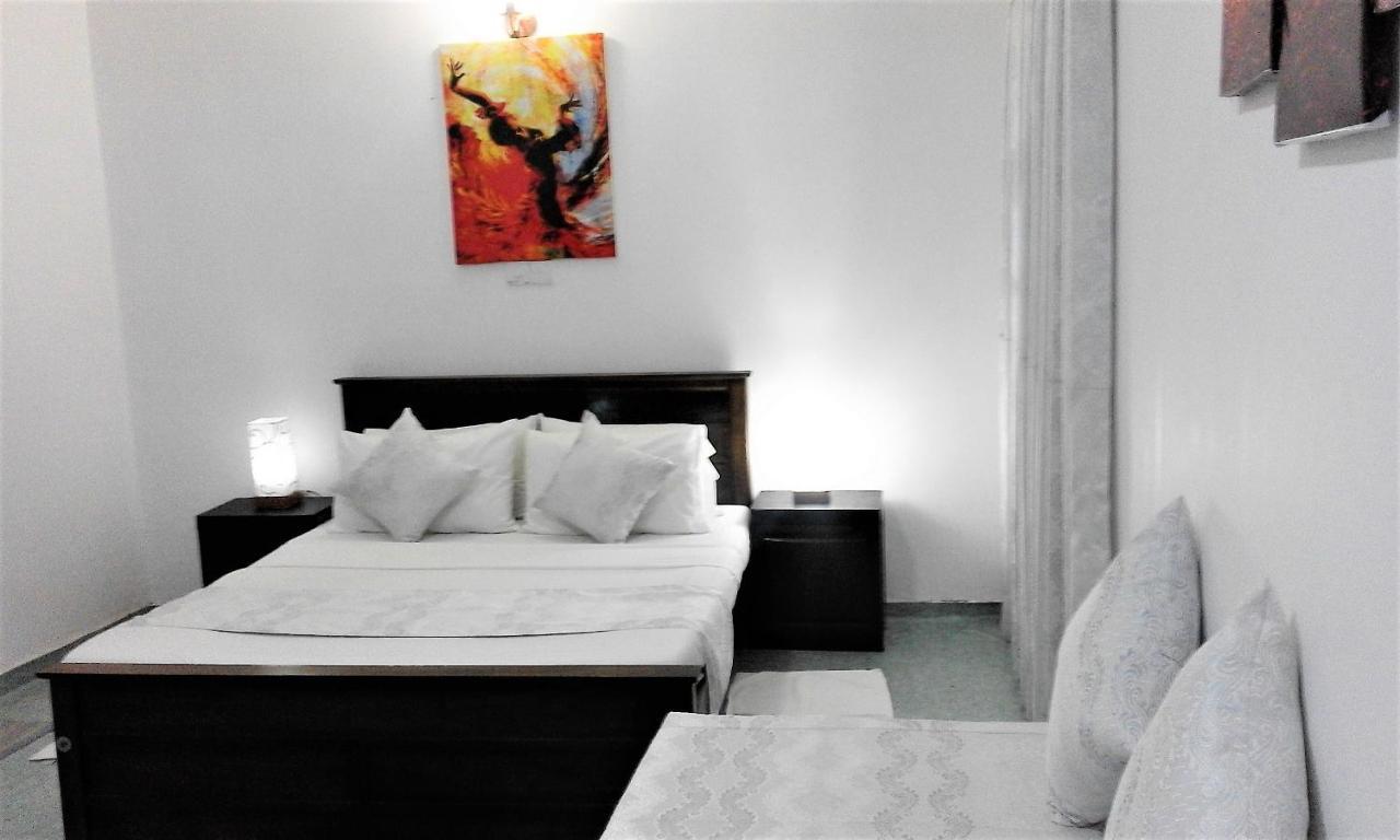 Yoho Travellers Residence Kandy Exterior foto