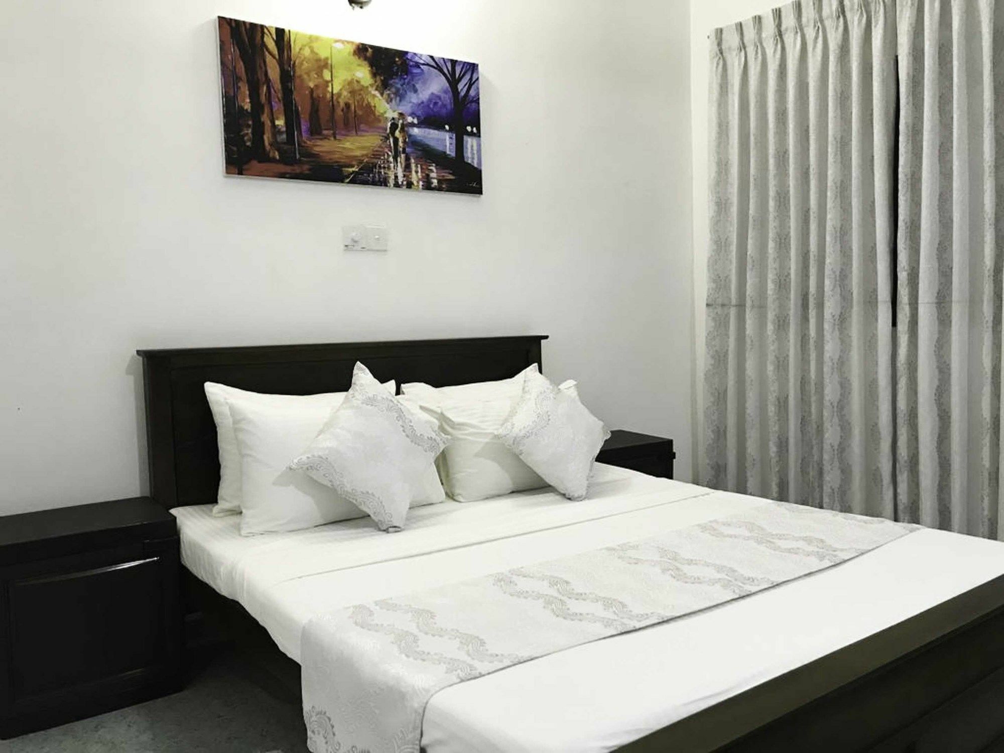Yoho Travellers Residence Kandy Exterior foto